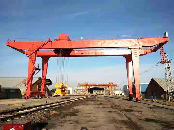 雙梁門式起重機(jī)
