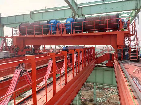 Double beam crane