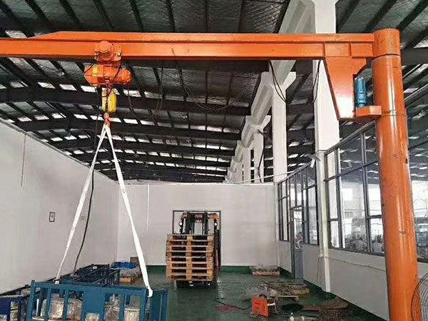 Cantilever crane