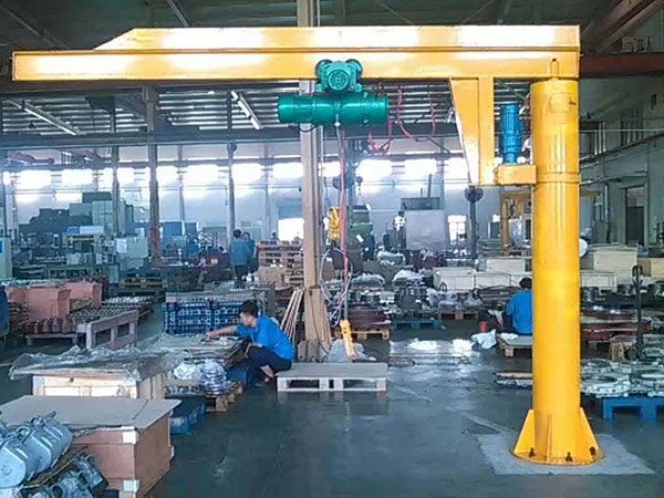 Cantilever crane