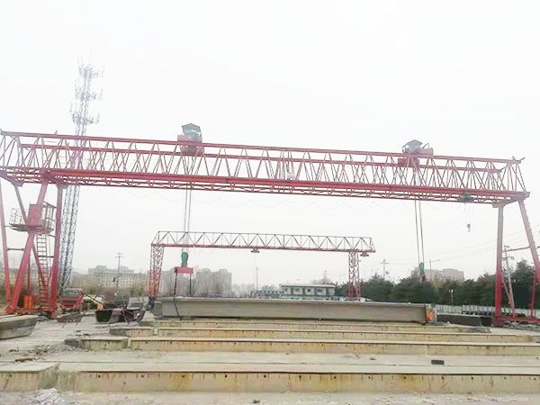 提梁機(jī)