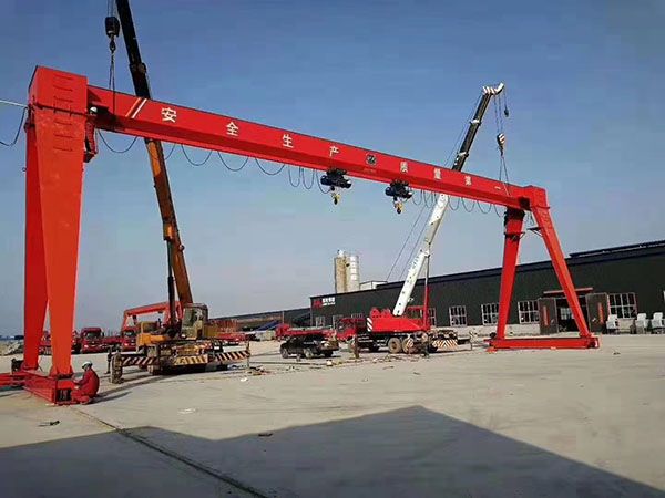 電動(dòng)葫蘆門式起重機(jī)