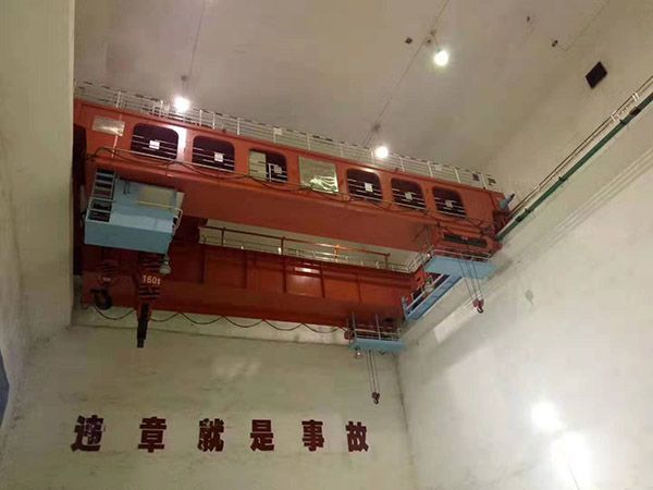 QD型5-450/80噸電動(dòng)雙梁橋式起重機(jī)